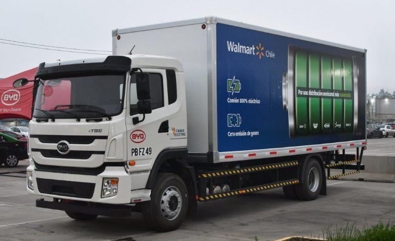 Cargo Electric y BYD inician operación del primer camión eléctrico de alto tonelaje en Walmart