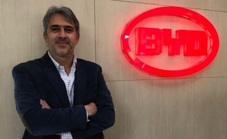  BYD, líder en vehículos y buses eléctricos, le apuesta al futuro ecológico verde